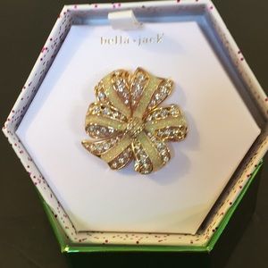 T.J. Max, Bella Jack brooch